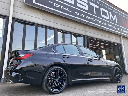 BMW G20 330e 잘못된 휠수리 이력 박리 후 블랙유광 휠도색 / 용인 처인구