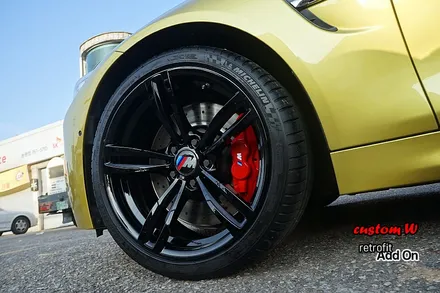 BMW M4 437M휠 상처수리 후 블랙유광 휠도색 + 레드 캘리퍼도색. / 용인 처인구