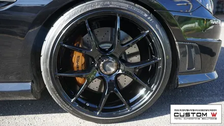 벤츠 SLK 55 AMG RAYS휠 블랙유광 휠도색, 골드 캘리퍼도색. / 용인 처인구