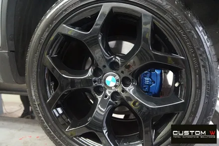 BMW E71 X6 40D 20인치 Y스포크 휠 상처 수리 후, 블랙유광 휠도색 & 지저분한 캘리퍼 깔끔하게 도색. / 용인 처인구