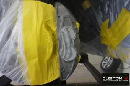 잘 못된 휠수리 도색 이력이 있는 벤츠 A45 AMG 약품 박리 후,  블랙 실버 투톤 휠도색 재작업, 레드 AMG 캘리퍼 도색 작업까지. / 용인 처인구