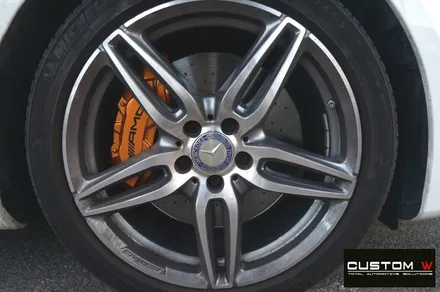 벤츠 W213 E300 AMG LINE 블랙 유광 휠도색, 캘리퍼 도색. / 용인 처인구