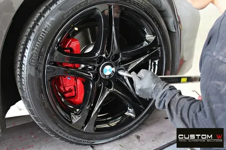 BMW 640d 휠 수리 후 블랙유광 휠 도색 + 레드 캘리퍼 도색 / 용인 처인구
