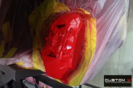 벤츠 GLC300e 휠 상처 수리 후 블랙유광 휠도색 + 레드 캘리퍼 도색 / 용인 처인구