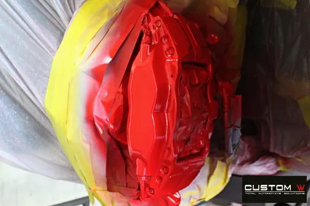 테슬라 모델S 21인치 카본 소닉 터빈휠 휠 상처 수리 후 블랙유광 휠도색 + 레드 캘리퍼 도색 / 용인 처인구