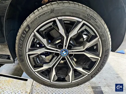 BMW i4 M40 휠커버 블랙유광 도색 / 용인 처인구