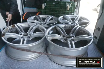 BMW Z4 부식 녹 제거후, 캘리퍼 도색 그리고 잘못된 휠도색 이력 박리후, 하이퍼 실버 휠도색 재작업. 커스텀W / 용인 처인구