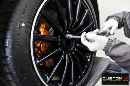 벤츠 GT43 AMG 무광 블랙실버 투톤 휠 + 골드 캘리퍼 도색 / 용인 처인구