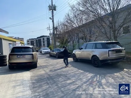 여러 곳 방문했지만 모두 수리 불가 판정.. 결국 커스텀 W에 방문_! 뉴 레인지로버 P530 LWB SV 투톤 커스텀 휠 상처 수리 후, 휠 복원 / 용인 처인구