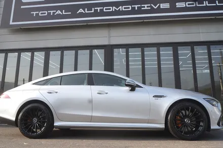 매일 입고 되는 벤츠 GT43 AMG 4도어 블랙 유광 휠도색, 카본 세라믹 골드 캘리퍼 도색. / 용인 처인구