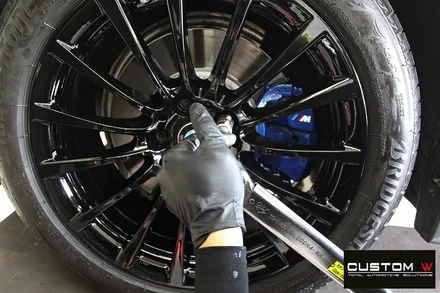 BMW G30 520i 블랙유광 휠도색 + 블루 캘리퍼 도색 / 용인 처인구