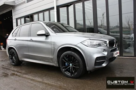 BMW X5 50d 약품 박리, 휠 상처 수리 후 블랙유광 휠도색 / 용인 처인구