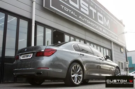 BMW 750Li 휠 상처 수리 후 고스트 크롬 휠도색 + 블랙 캘리퍼 도색 / 용인 처인구