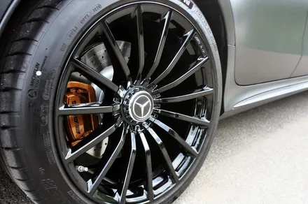 벤츠 GT43 AMG 블랙유광 휠도색 + 카본 세라믹 골드 캘리퍼 도색 / 용인 처인구