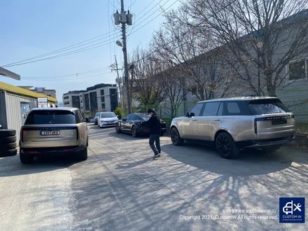여러 곳 방문했지만 모두 수리 불가 판정.. 결국 커스텀 W에 방문_! 뉴 레인지로버 P530 LWB SV 투톤 커스텀 휠 상처 수리 후, 휠 복원 / 용인 처인구