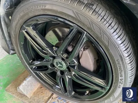 감동적인 후기글을 작성해 주신 고객분의 차량/ 벤츠 E220D 카브리올레 19인치(일명 AMG 별휠) 블랙 유광 휠도색 (feat. 보험 긴급 출동 서비스를 이용한 캐리어 카 입출고) / 용인 처인구