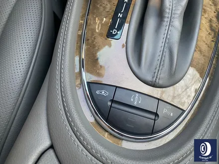 벤츠 W219 CSL350 휠 상처 수리 후, 실버 복원 도색 (타 업체 도색 이력 약품 박리 페인트 제거 후, 재작업 + 센터 휠 캡 + 타이어 신품 교환 장착) / 용인 처인구