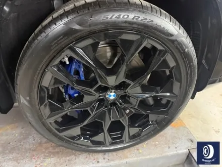 신차 출고 작업 / BMW X7 40I 22인치 913M 제트 블랙 (하이그로시 블랙 / 검정 유광) 휠도색 / 용인 처인구