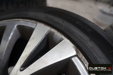 BMW 5GT 잘 못된 휠수리로 엉망이 된 휠 재작업. 다이아몬드 커팅 블랙 폴리시 휠로 재탄생 그리고  캘리퍼 도색까지.! / 용인 처인구