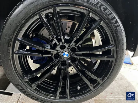 BMW F90 M5 706M 휠수리 후 블랙유광 휠도색 / 용인 처인구