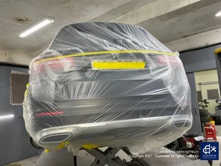 타 업체 잘못된 수리 도색 이력이 있는 벤츠 GLC220D 제거 후, 블랙 유광 휠도색 재작업 + 지저분한 캘리퍼 고착된 분진 및 부식 제거 후, 캘리퍼 도색 / 용인 처인구