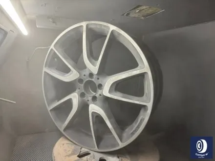 벤츠 GLC43 AMG 21인치 휠 상처 수리 후, 블랙 유광 휠 도색 + 건메탈 그레이 캘리퍼 도색 / 용인 처인구