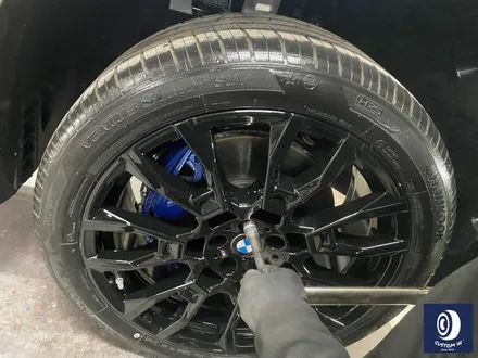 BMW X6 40i 신차 출고 작업 21인치 915M 블랙 유광 휠도색 / 용인 처인구