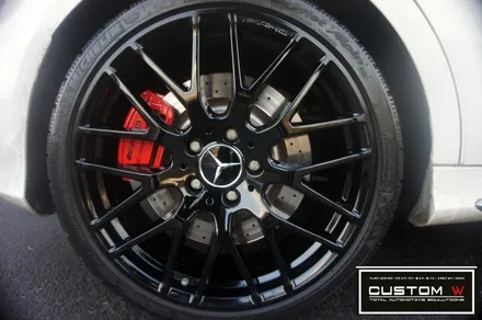 벤츠 A45 AMG 블랙유광 휠도색 , 레드 캘리퍼 도색. / 용인 처인구