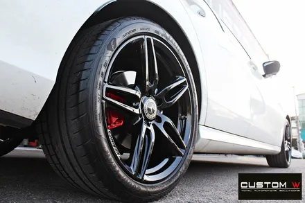 벤츠 E300 AMG LINE 블랙유광 휠 도색 + 레드 캘리퍼 도색 / 용인 처인구