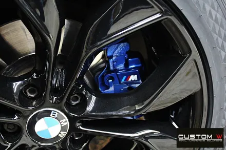 BMW X4 휠 상처 수리 후 블랙유광 휠도색 + M 퍼포먼스 블루 캘리퍼 도색 / 용인 처인구