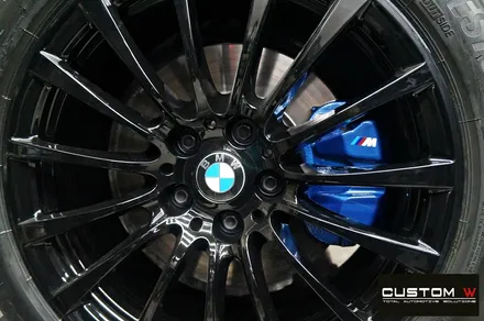BMW G30 520i 블랙유광 휠도색 + 블루 캘리퍼 도색 / 용인 처인구