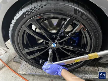 BMW G30 530i 647M 박리 후 블랙유광 휠도색 / 용인 처인구