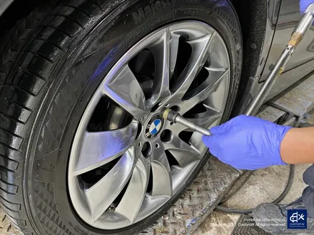 BMW F10 528i 터빈휠 수리 후 고스트크롬 휠도색 / 용인 처인구