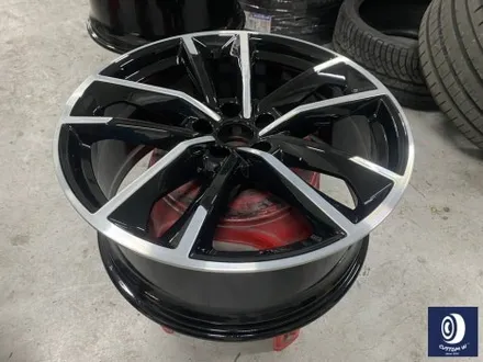 아우디 A7 55TFSI e 20인치 다이아몬드 커팅 가공을 이용한 블랙 폴리시 휠 커스텀 +  부식 방지 블랙 컬러로 캘리퍼 도색 작업까지_! / 용인 처인구