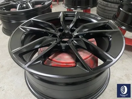 벤츠 C43 AMG 휠 상처 수리 후, 다이아몬드 커팅 가공을 이용한 블랙 폴리시 투톤 휠 커스텀 도색 / 용인 처인구