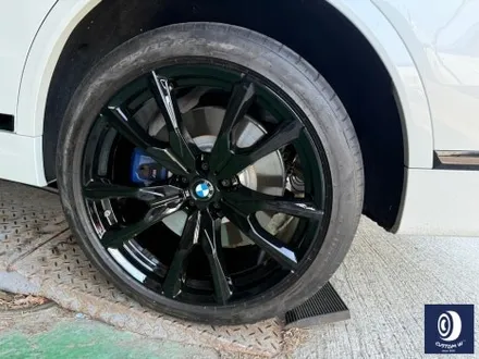 BMW M60i 755M 22인치 휠 상처 수리 후,  제트 블랙 휠 복원 도색 / 용인 처인구