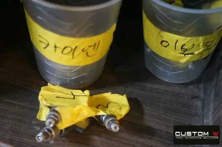 포르쉐 신형 3세대 카이엔 휠 상처 수리 후, 블랙 유광 휠도색 그리고 레드 캘리퍼 도색 작업 까지.! 커스텀W / 용인 처인구