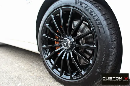 벤츠 GT43 AMG 블랙유광 휠도색 + 카본 세라믹 골드 캘리퍼 도색 / 용인 처인구