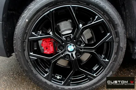 BMW X1 블랙유광 휠도색 + 레드 캘리퍼 도색 / 용인 처인구
