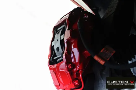 테슬라 모델S 21인치 카본 소닉 터빈휠 휠 상처 수리 후 블랙유광 휠도색 + 레드 캘리퍼 도색 / 용인 처인구
