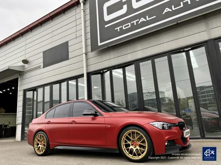 BMW F30 330i Apex EC-7 19인치 휠수리 후 페라리 골드 휠도색 / 용인 처인구
