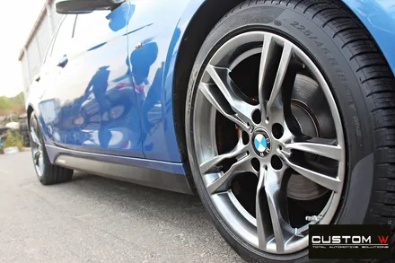 BMW F30 330i 휠 상처 수리 후 고스트 크롬 휠도색 + 부식 제거 후 카본 세라믹 골드 캘리퍼 도색 / 용인 처인구