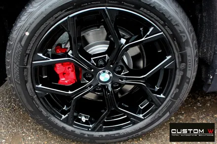 BMW X1 블랙유광 휠도색 + 레드 캘리퍼 도색 / 용인 처인구