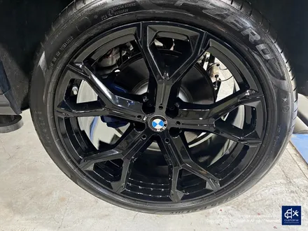 BMW G06 X6 40i 21인치 741M 블랙유광 휠도색 / 용인 처인구