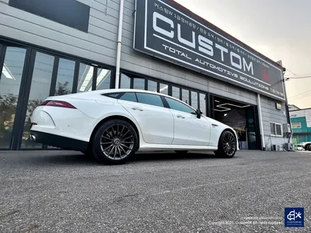 벤츠 GT43 AMG 잘못된 휠수리 약품 박리 제거 후 건메탈 무광 휠도색 / 용인 처인구