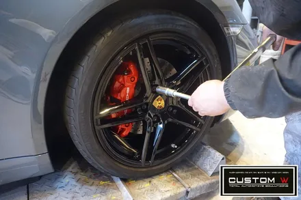 포르쉐 911 카레라 991 MK2 블랙유광 휠도색 , 레드 캘리퍼 도색. 커스텀W CUSTOM W / 용인 처인구