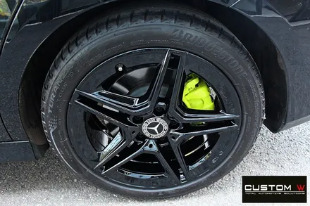 벤츠 20년 신형 CLA250 블랙유광 휠도색 + 애시드 그린(ACID GREEN) 형광 캘리퍼 도색 / 용인 처인구