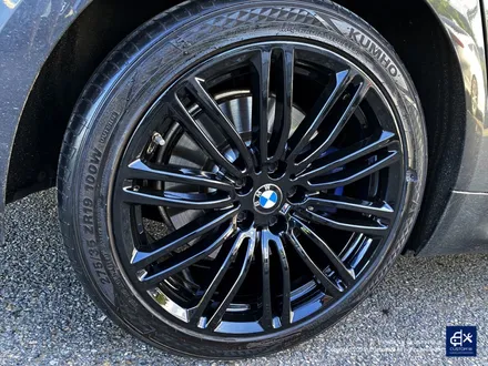 BMW G30 530e 664M 휠수리 후 블랙유광 휠도색 / 용인 처인구