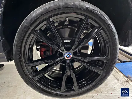 BMW X6 M50i 747M 블랙유광 휠도색 / 용인 처인구