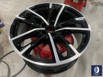 아우디 A7 55TFSI e 20인치 다이아몬드 커팅 가공을 이용한 블랙 폴리시 휠 커스텀 +  부식 방지 블랙 컬러로 캘리퍼 도색 작업까지_! / 용인 처인구